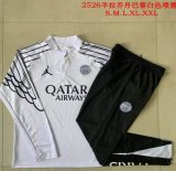 2025-2026 Paris Saint-Germain club white black soccer uniforms with Long Trousers B2574