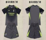 2025-2026 Real Madrid club black kid goalkeeper soccer jerseys