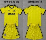 2025-2026 Newcastle club yellow goalkeeper soccer jerseys